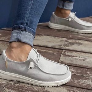 HEY DUDE Women Chambray Light Grey Loafers Slippers Sandals Shoes Size 9 NWT